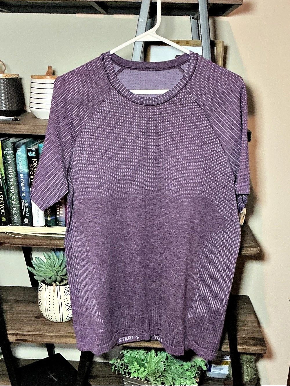 lululemon Metal Vent Purple Short Sleeve Athletic Top Size L